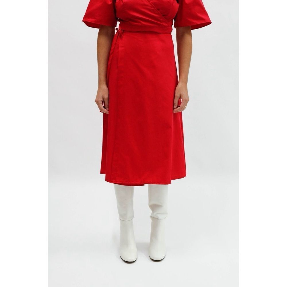 NWT LISA SAYS GAH Capri Wrap Skirt in‎ Crimson